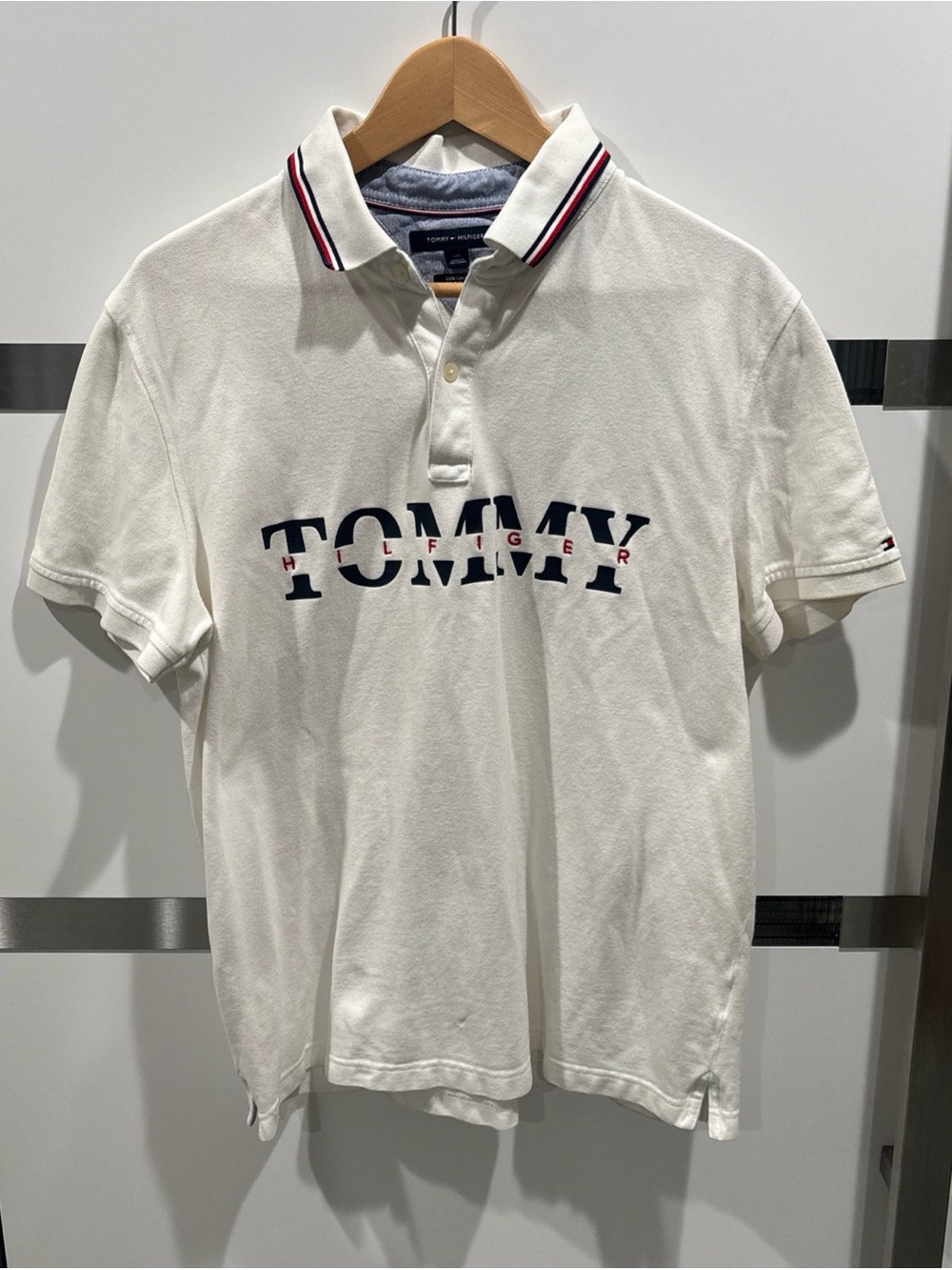 Tommy Hilfiger Polo Shirt Spellout White Custom Fit Short Sleeve Men Large